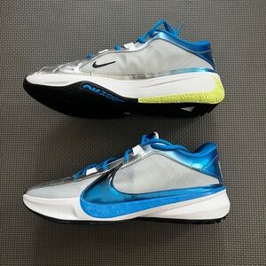 NIKE ZOOM FREAK 5